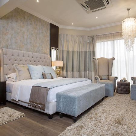 Villa Monticello Boutique Hotel Аккра Экстерьер фото